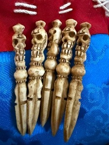 Dao Phổ ba xương yak