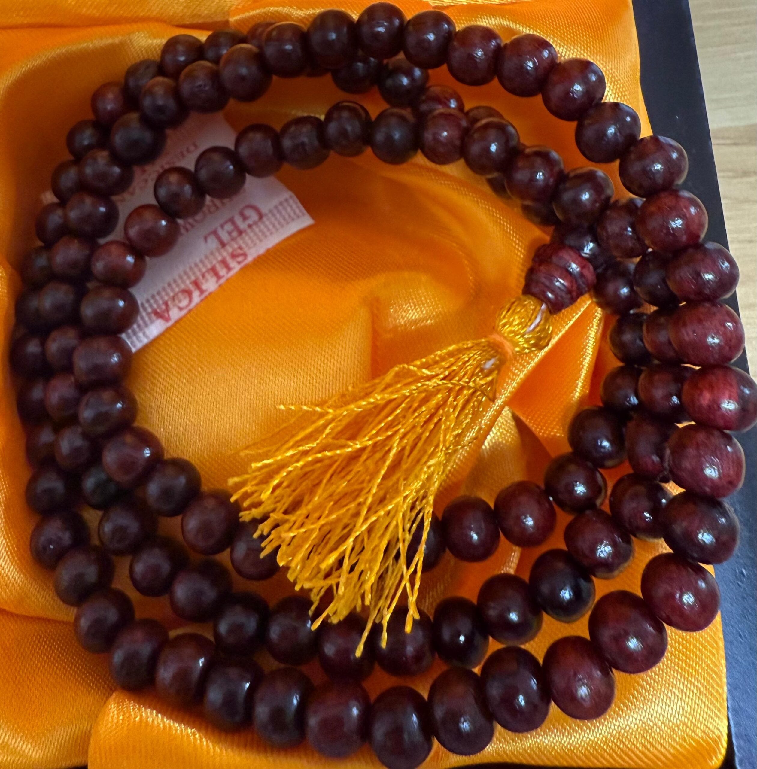 Chuỗi Mala Gỗ 108 Hạt Ấn Độ, Tràng Hạt Phật Giáo Gia Trì, Pháp Cụ Niệm Chú Thiền Định 6 chuoi dan huong 5 scaled